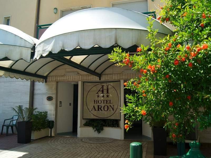 Hotel Aron Rimini Exterior photo