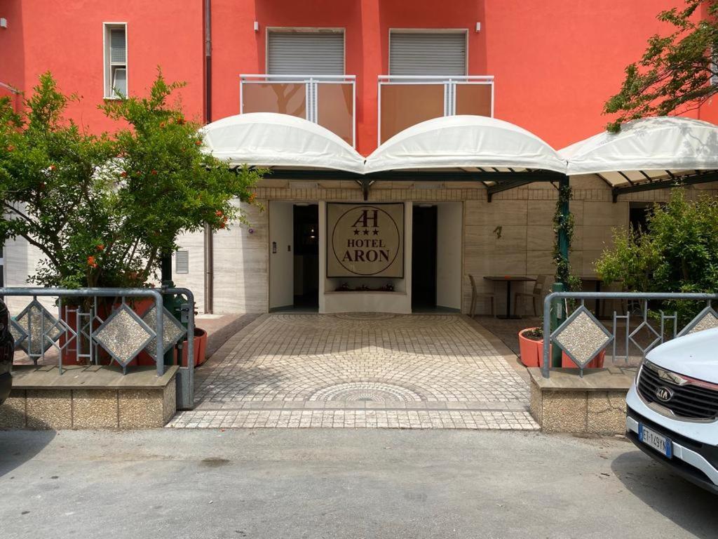 Hotel Aron Rimini Exterior photo